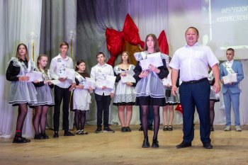 Торжественное вручение аттестатов 9 классам