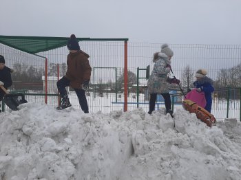 Игры на свежем воздухе.