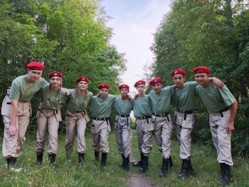 Военная сила на земле и в небе 