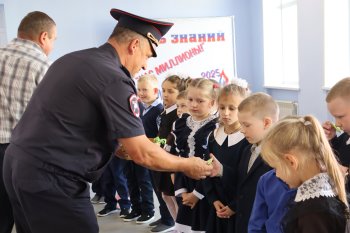 Акция "Светлячки на дорогах"