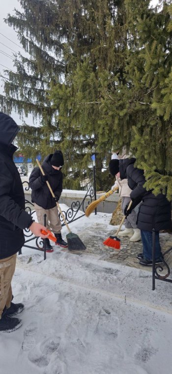 Акция "Чистый памятник"